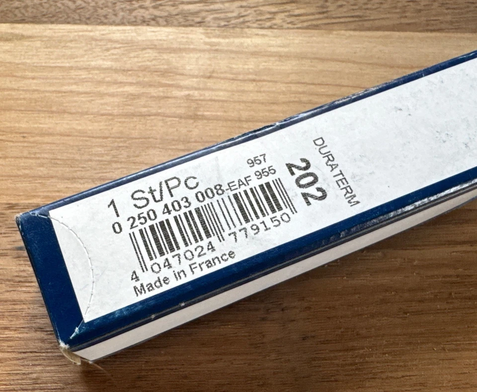 Bujía incandescente diésel BOSCH 0250403008 para Mercedes-Benz Dodge Sprinter 2500 3500 Foto 2 de 3