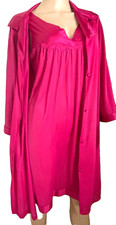 VTG Vanity Fair Set2 Robe Lingerie Sleep Emb Fuchsia Crimson Silky Nylon ML EUC