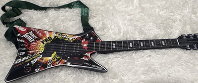 2009 Paper Jamz WowWee Pro Series Game Guitars With Strap, Works Great!