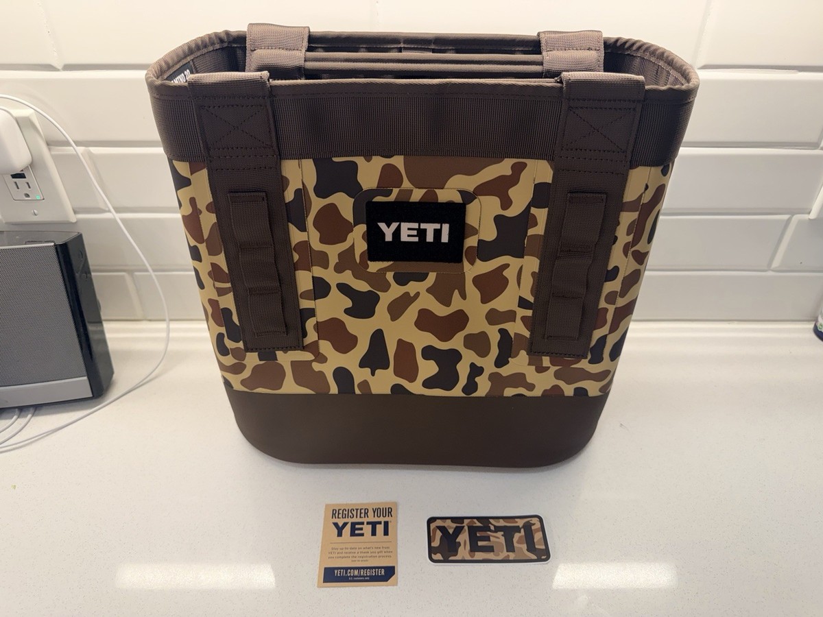 YETI Camino Carryall 20 Utility Tote Bag - WETLANDS CAMO 🦆 Camo