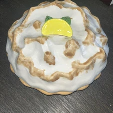  LEMON MERINGUE Pie Dish Keeper 11”Ceramic VTG storage 