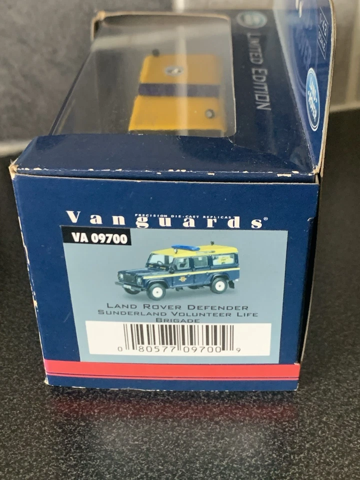 Corgi Vanguards VA09700 1/43 Land Rover Defender Sunderland Search & Rescue Box - Image 2 of 4