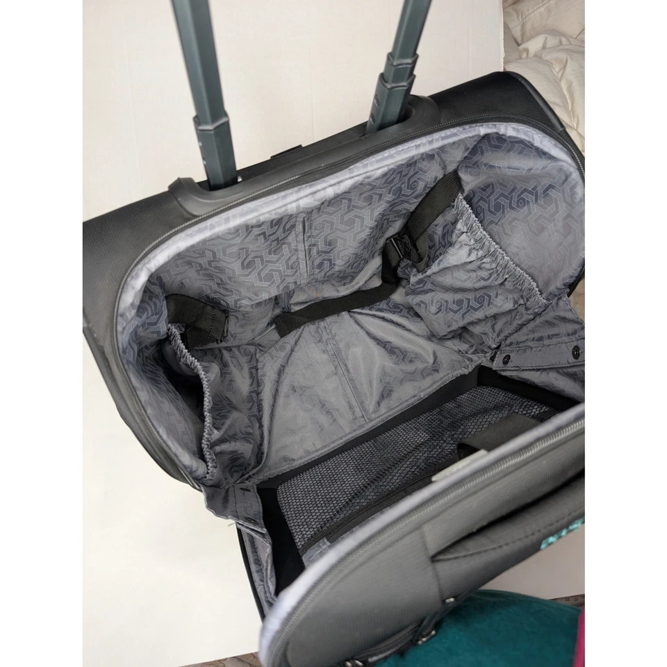 Delsey Paris Helium DLX 2 Wheel Under Seater Luggage  - Image 3 of 4