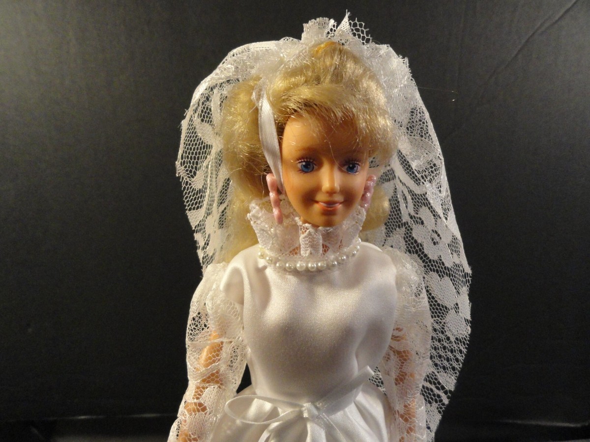 RARE VINTAGE BARBIE 1987 H-22 MAXI HASBRO WEDDING BRIDAL DRESS W