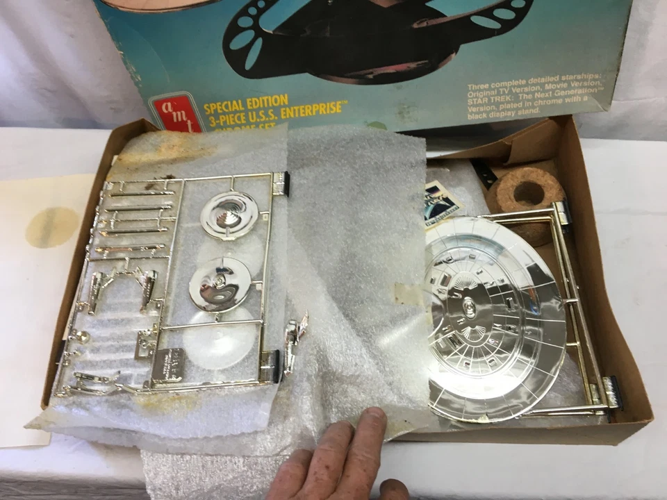 AMT Special Edition 3 Piece USS Enterpise Chrome Model Set Not Built Free Ship - Image 2 of 4