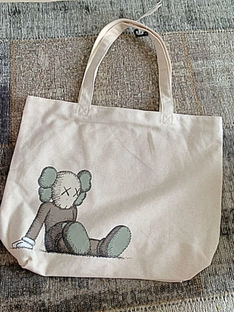 Uniqlo tote hotsell bag