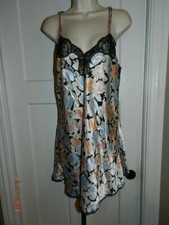 Vintage ROMANTIC MOMENTS Lingerie chemise MEDIUM sleepwear NIGHTGOWN floral