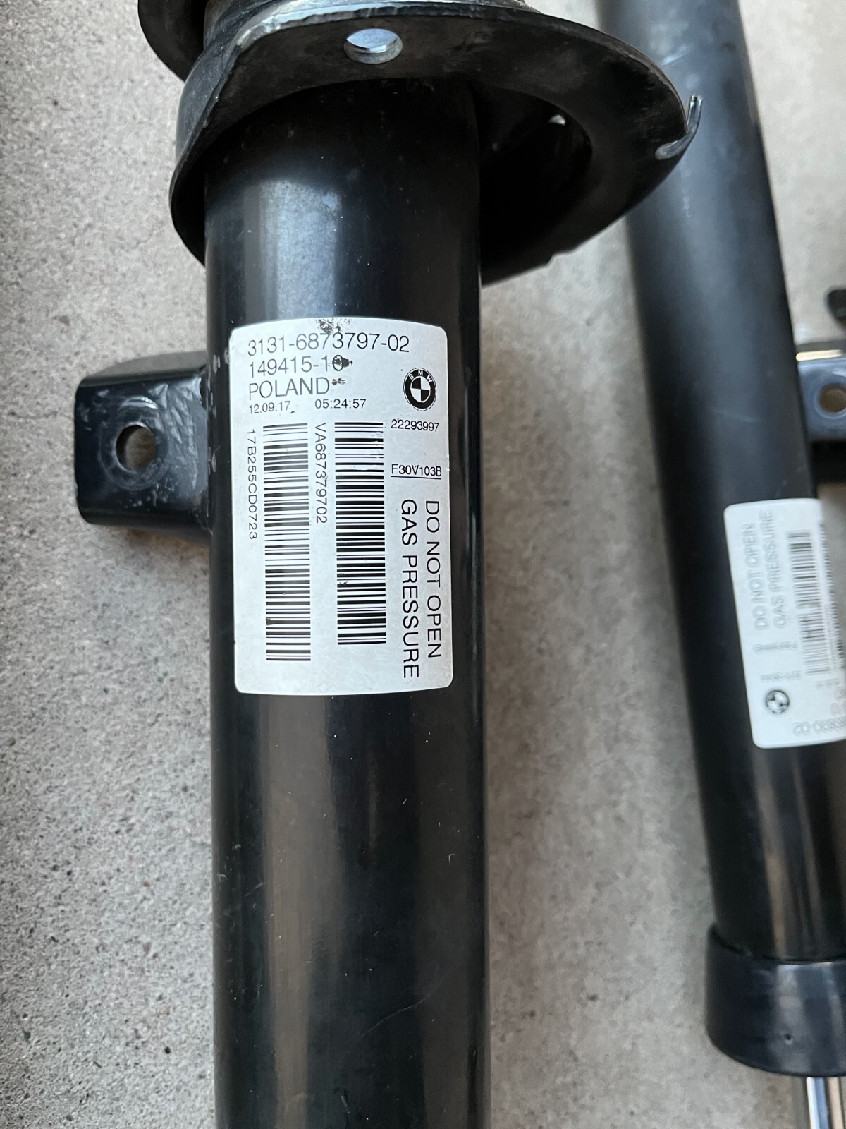 OEM BMW F30 Full shocks, struts, and springs. Left, Right. 6873797 