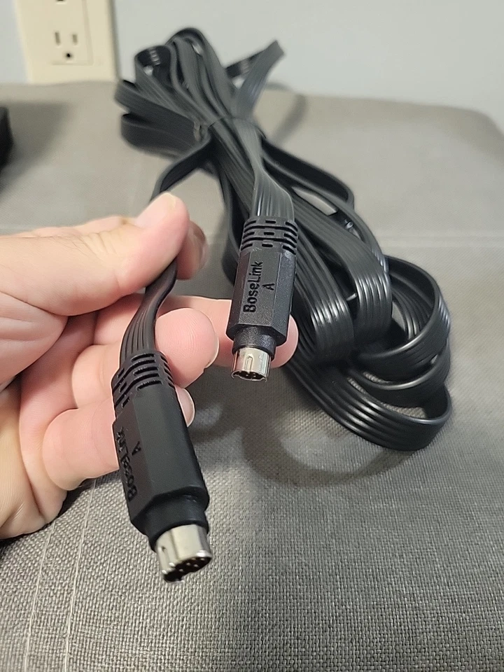 Bose Lifestyle SA3 1V AMP and Link Cable - Image 3 of 4