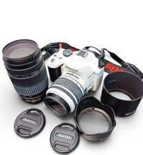 PENTAX K x Double Zoom Kit White Digital SLR Camera