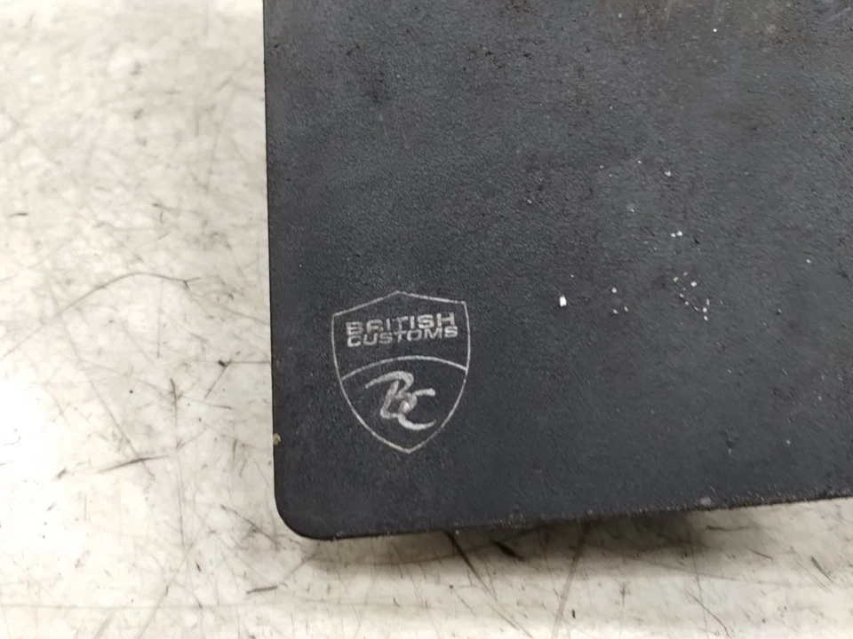 Triumph Thruxton 900 2005 bandeja de batería soporte de montaje en caja Foto 4 de 4