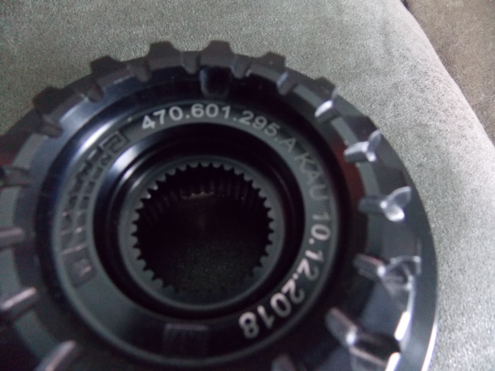 470601295 OEM GENUINE Lamborghini Center Lock Nut BLACK