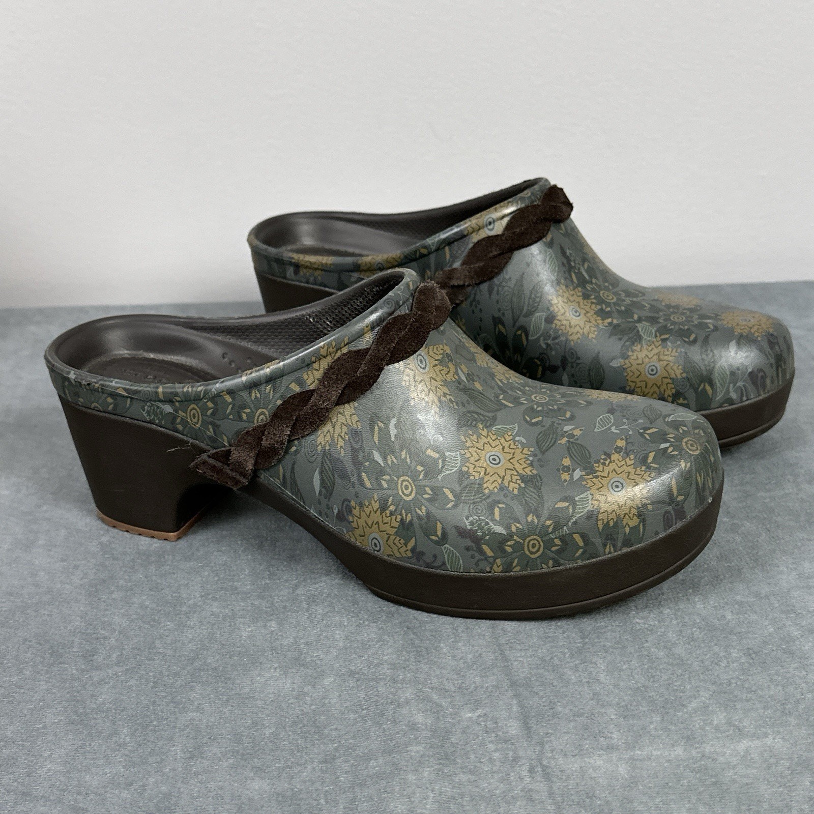 Floral Crocs Sarah Crosslite Comfort Heel Clogs for Women Size 9