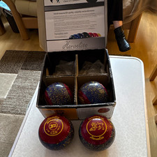 Henselite Dreamline XG Lawn Bowls Set of 4 with Carry Box, Size 4