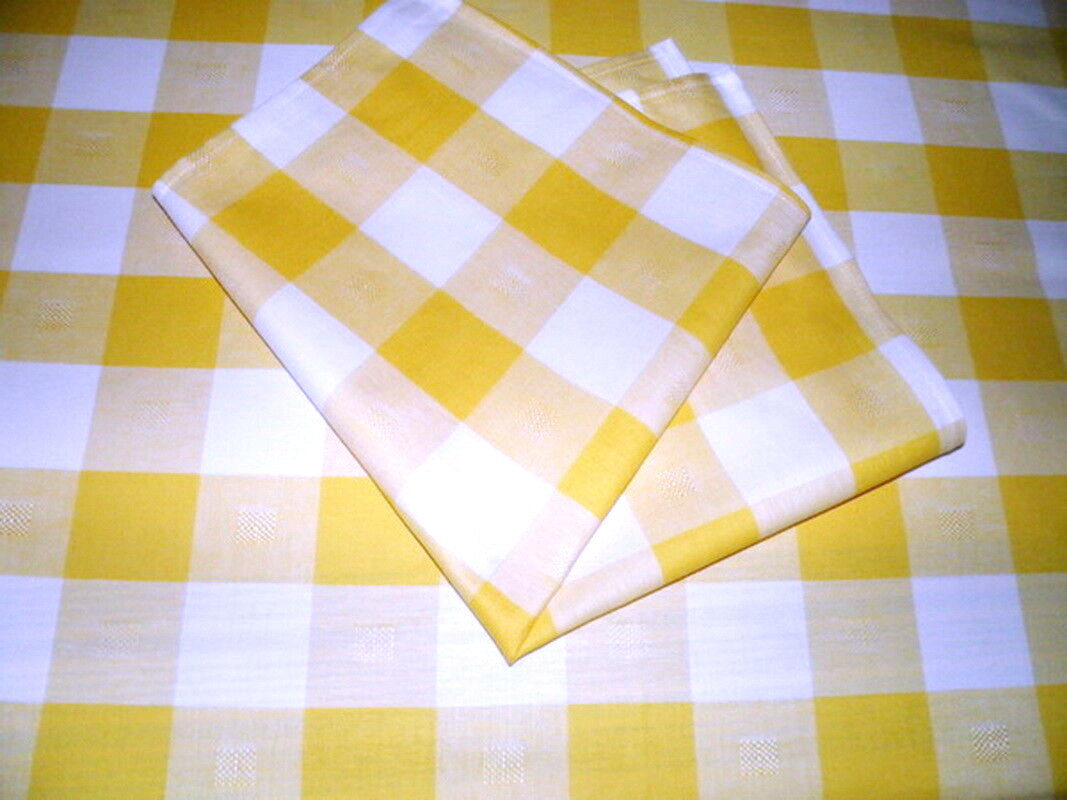 Nappe carreaux jaunes 155 x 305 cm au motif vichy lumineux avec ses serviettes tissées