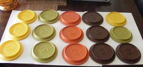 TUPPERWARE COASTERS Coffee Cups Mugs Lids Vintage HARVEST COLORS #1313 Set of 15