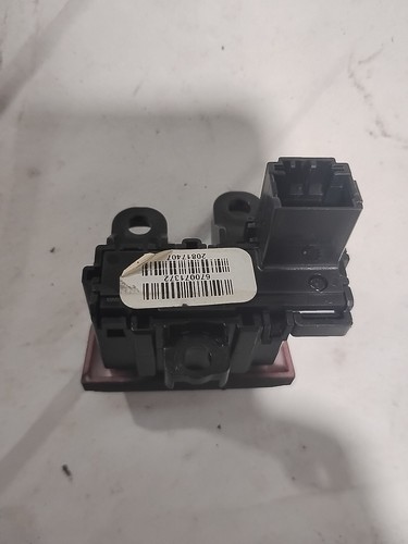 2017+ MASERATI GHIBLI QUATTROPORTE EMERGENCY HAZARD CONTROL SWITCH 670071372 - Foto 4 di 5