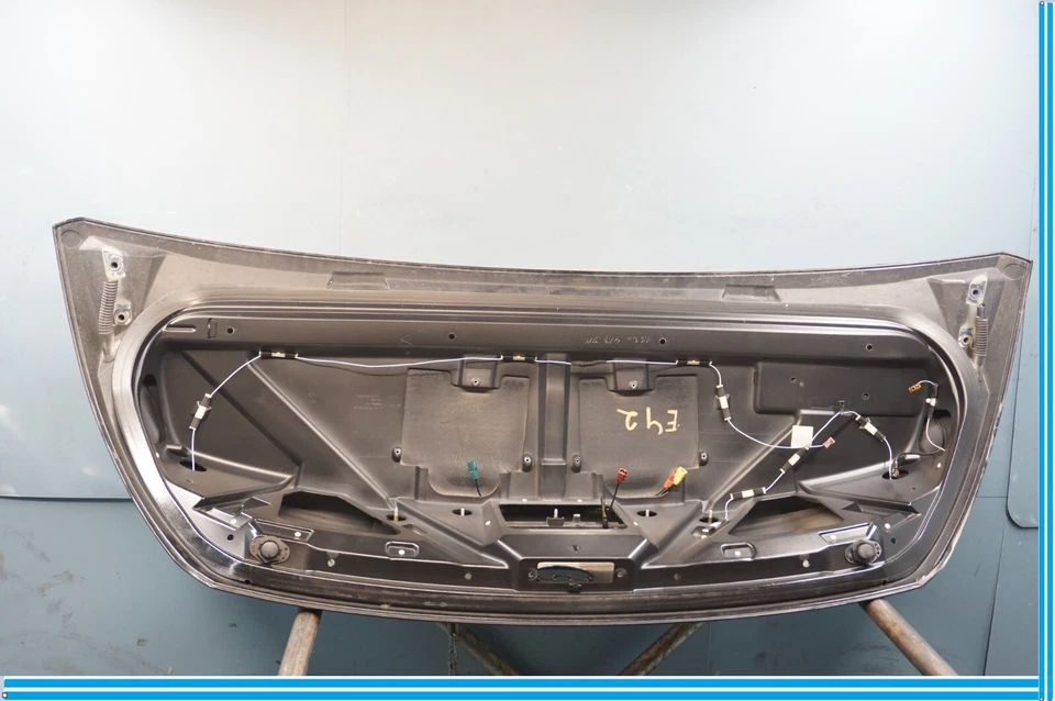 04-07 BMW 645Ci 650i E63 E64 maletero puerta levadiza tapa panel conjunto negro OEM Foto 4 de 4