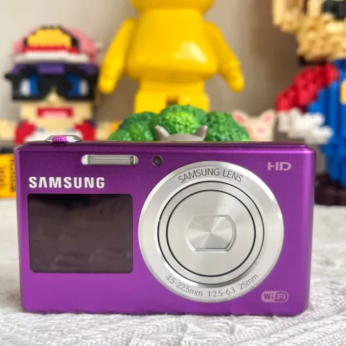 Samsung DV150F Digital Camera WiFi 16.2MP Optical Zoom Dual LCD Screen - Picture 1 of 9