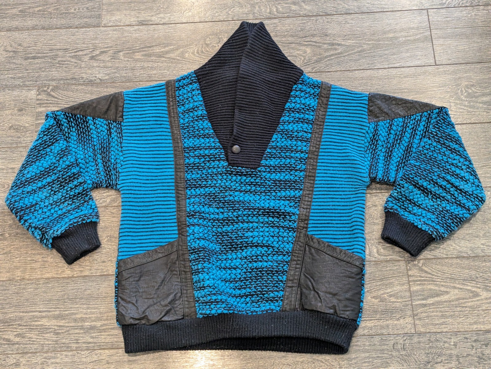 Vintage First Class Blue/Black Pattern Chunky Kni… - image 1