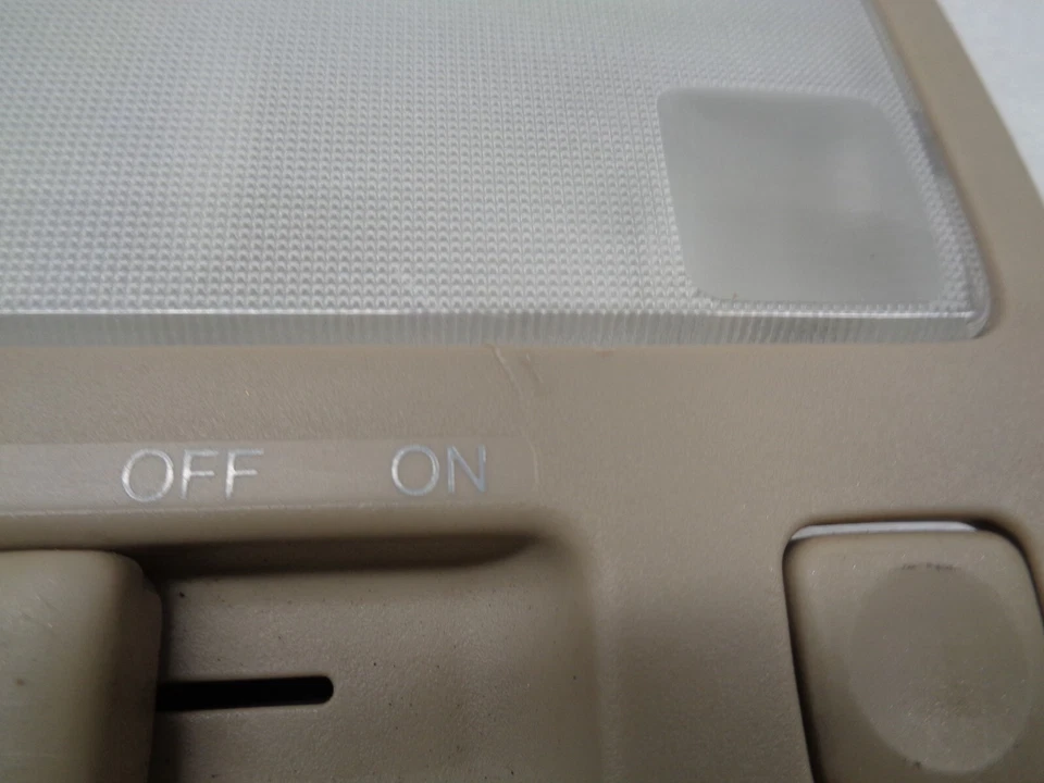 98-05 Lexus GS300 Front Top Roof Dome Map Reading Light Lamp Gray OEM KM606290 - Image 2 of 4