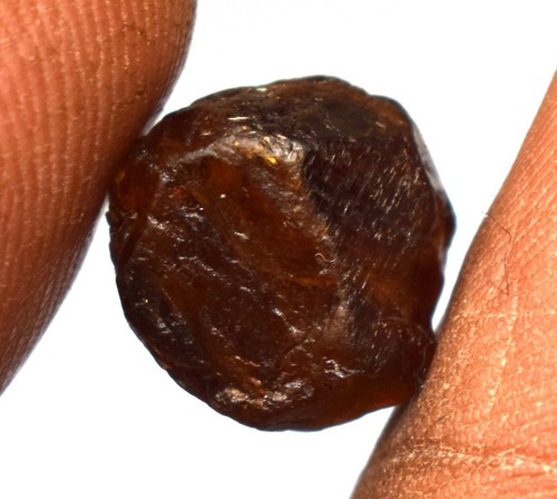 Turmalina marrón natural de Mozambique áspera 8,10 quilates - Imagen 3 de 5