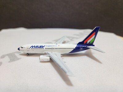 1/400 MALEV HUNGARIAN AIRLINES BOEING 737-700 2000'S COLORS HA-LOA PANDA MODELS