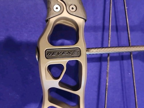 Prime Revex 2, RH, 28" DL, 60lb Green Riser/Camo limbs Brand New in Box (4) - Picture 5 of 18