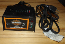 Harley Davidson Battery Tender Plus 12 Volt 1.25 Amp Battery Charger Maintainer Harley Davidson Battery Tender Plus 12 Volt 1.25 Amp Battery Charger Maintainer