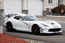 2017 Dodge Viper 770-Mile 2017 Dodge Viper ACR Extreme