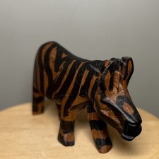 Hand-Carved Wood Zebra African Folk Art Figurine Heart Shaped Stripes 1.5”x3.5”