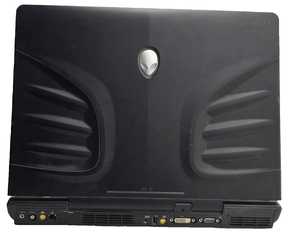 Alienware Ripleys M9700i -R1 Gaming Laptop Intel Core 2 - 2 Laptop Lot - Image 2 of 4