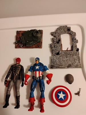 Toybiz Marvel Legends Captain America and Red Skull