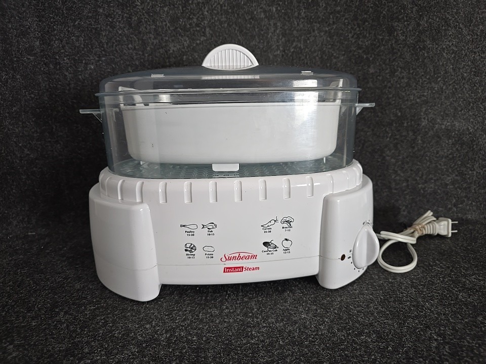 Sunbeam Instant Steam Food and Veggie Steamer Model 4710 White Tested Healthy