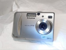 Excellent Condition FUJIFILM FinePix A203 5.7-17 AA Battery Powered From JAPAN
