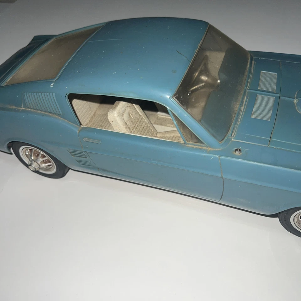 Vintage Wen-Mac AMF 1967 Ford Mustang GT Fastback 2+2 Motorized Car 16” Long 127 - Image 3 of 4