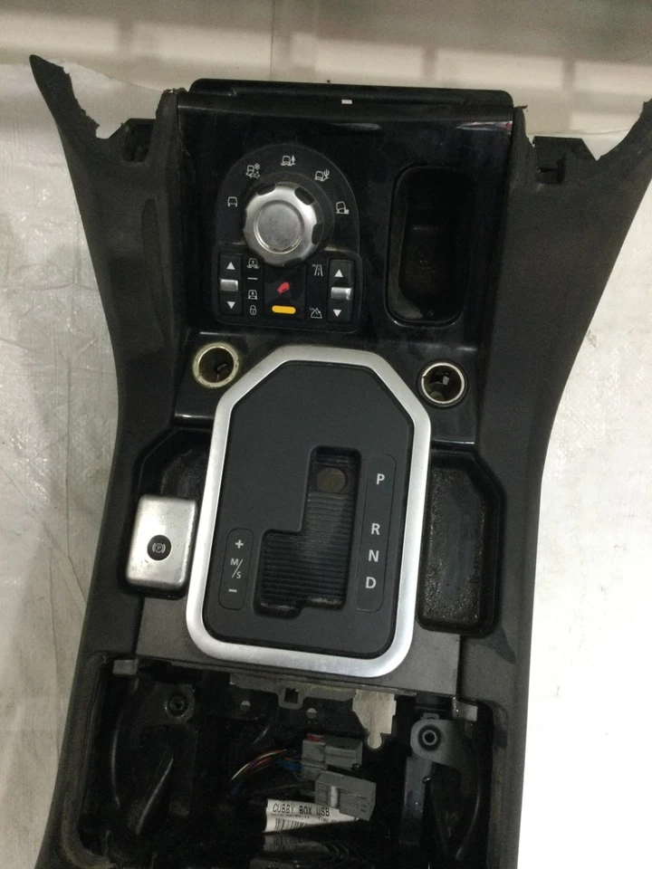 Land Rover LR4 2012 5,0 L consola de piso delantero OEM Foto 2 de 4