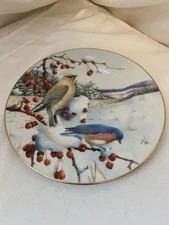 Lenox Winter Greetings Scenic Cedar Waxwing & Eastern Bluebird 9-3/8” Plate NEW