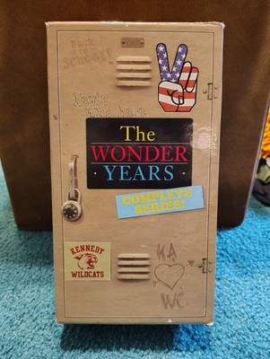 Wonder Years Complete Series Seasons 1-6 DVD Box Set with Bonus DVD and Books.