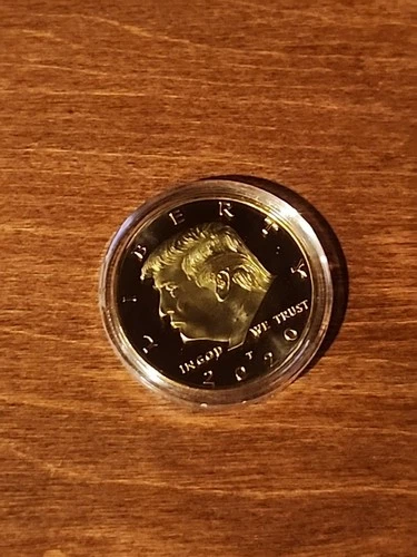 2020 Donald Trump Liberty Coin Gold Tone 45th President Eagle Collector Coin