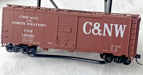 Coche de caja de acero Accurail escala HO 40’ Chicago y Northwestern CNW # 142428 | Zustand: Used