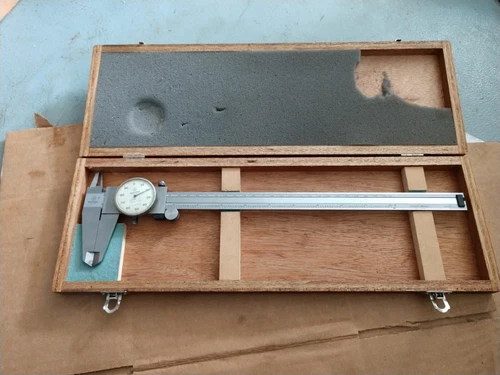 MITUTOYO 12 Inch DIAL CALIPER NO 505-645-50 w/ CASE 