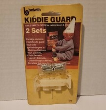 Vintage 1982 Belwith Kiddie Guard 1315 Child Safety Catch for Cabinets