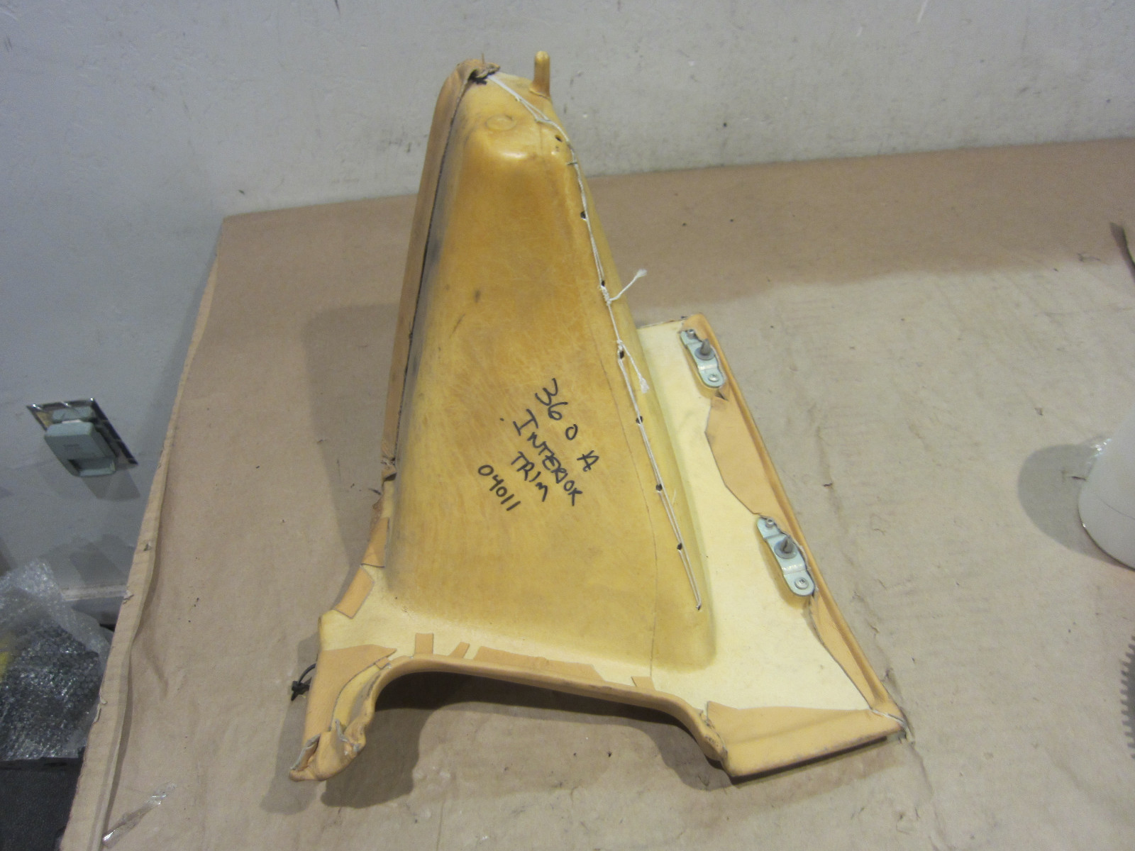 Ferrari 360, 430 - RH Side Rear Window Quarter Glass Trim (Beige) - P/N 63580900