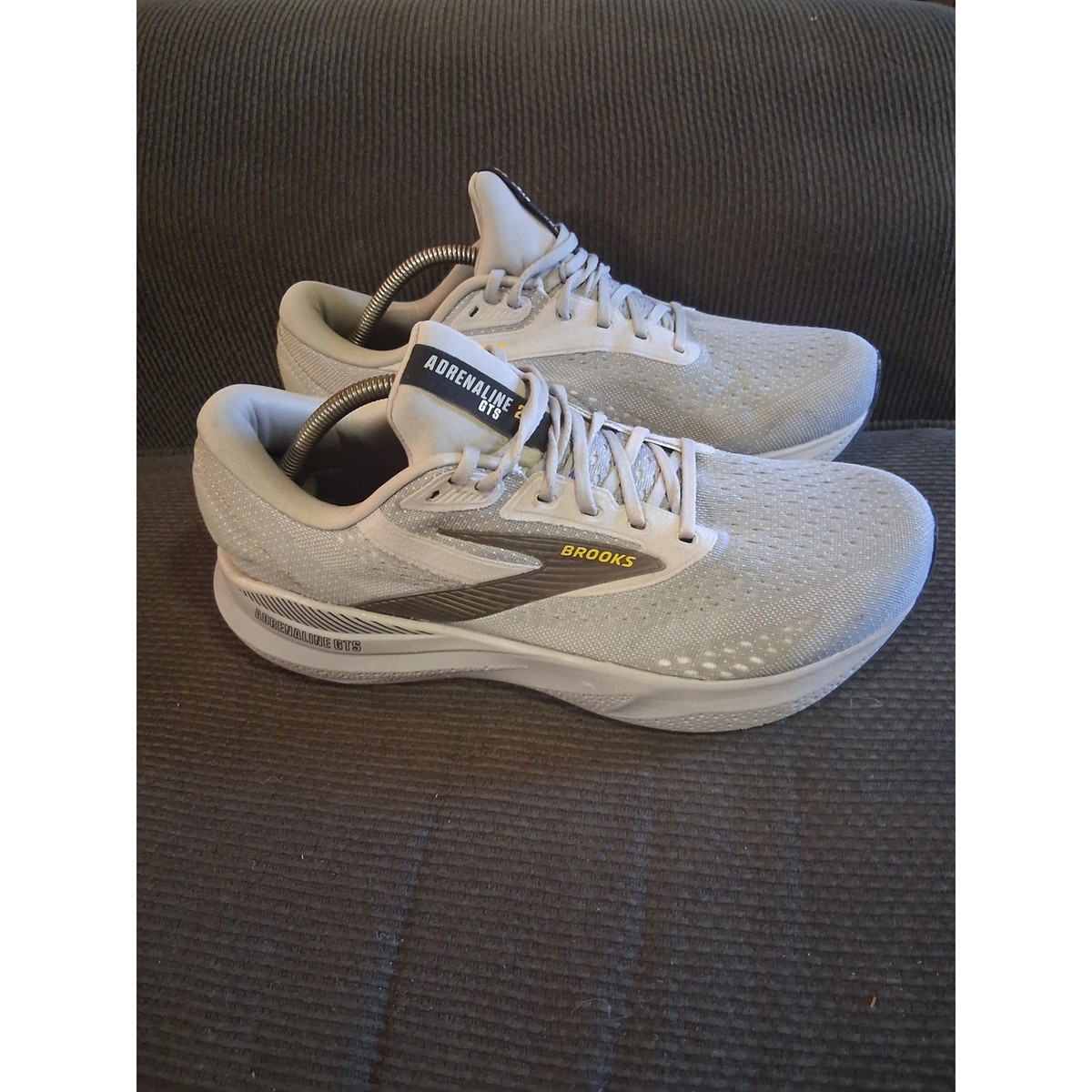 Brooks Adrenaline GTS 24 Mens Running Shoes Grey Yellow 10.5  display picture 3