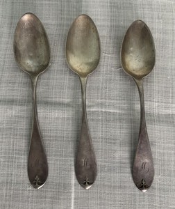 Gray & Libby Coin Silver Teaspoons – Fiddle Pattern w/ Fleur‑de‑Lis – 5.5”