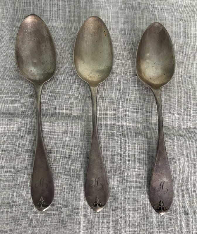 Gray & Libby Coin Silver Teaspoons – Fiddle Pattern w/ Fleur‑de‑Lis – 5.5”