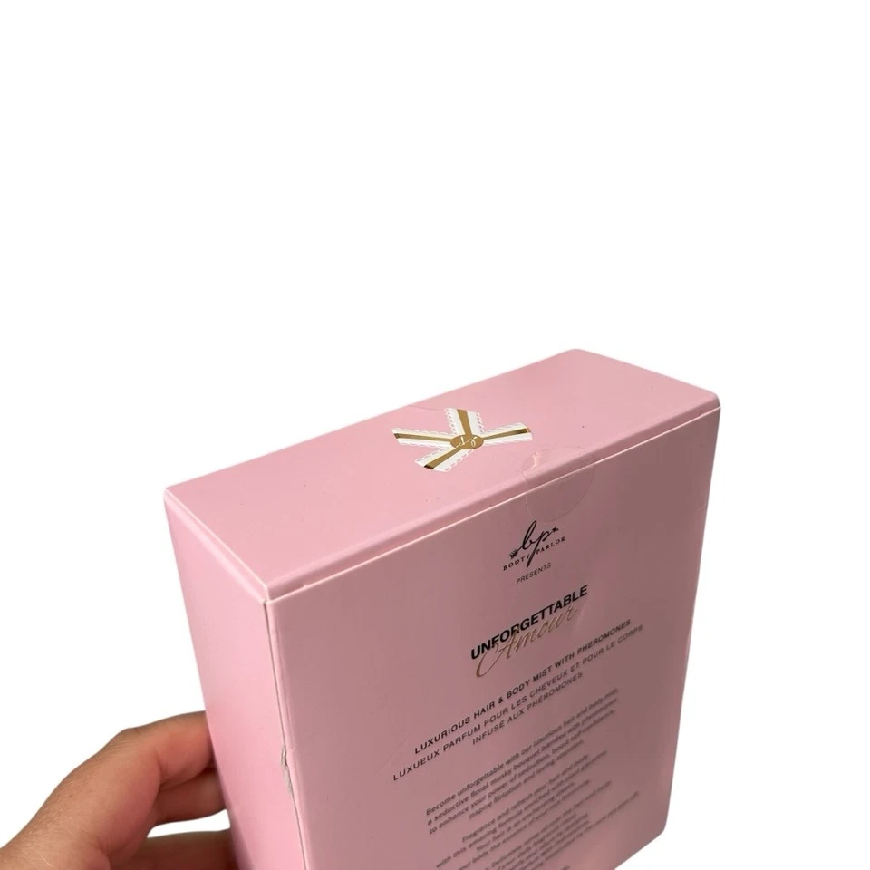 Booty Parlor Inolvidable Amor Lujosa Bruma para Cabello y Cuerpo con Feromonas Foto 3 de 4