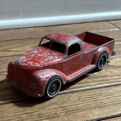 Vintage 1940's Cast Aluminum Slik-Toys Lansing IA Red Pickup Truck Barn Find