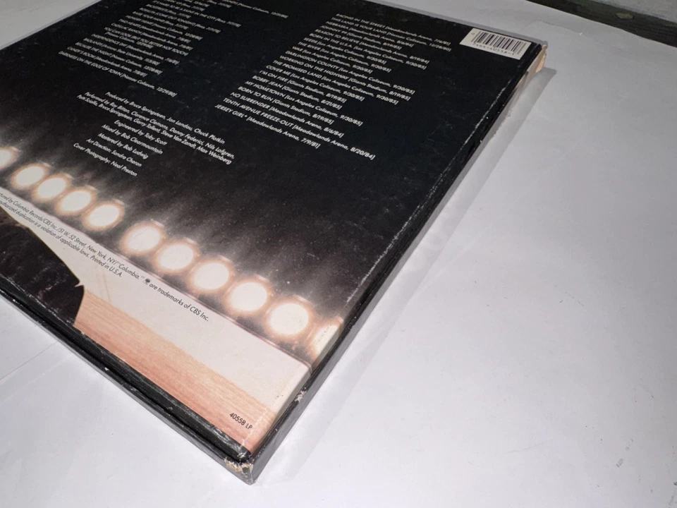Bruce Springsteen – Live/1975-85 (1986) 5xLP Vinyl Box Set w/ Booklet - Image 3 of 4
